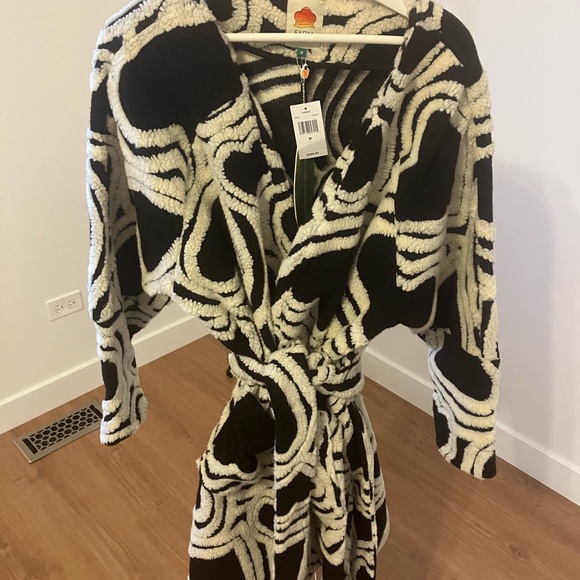 NWT Farm Rio Wild Hearts Fleece Coat - Picture 7 of 7